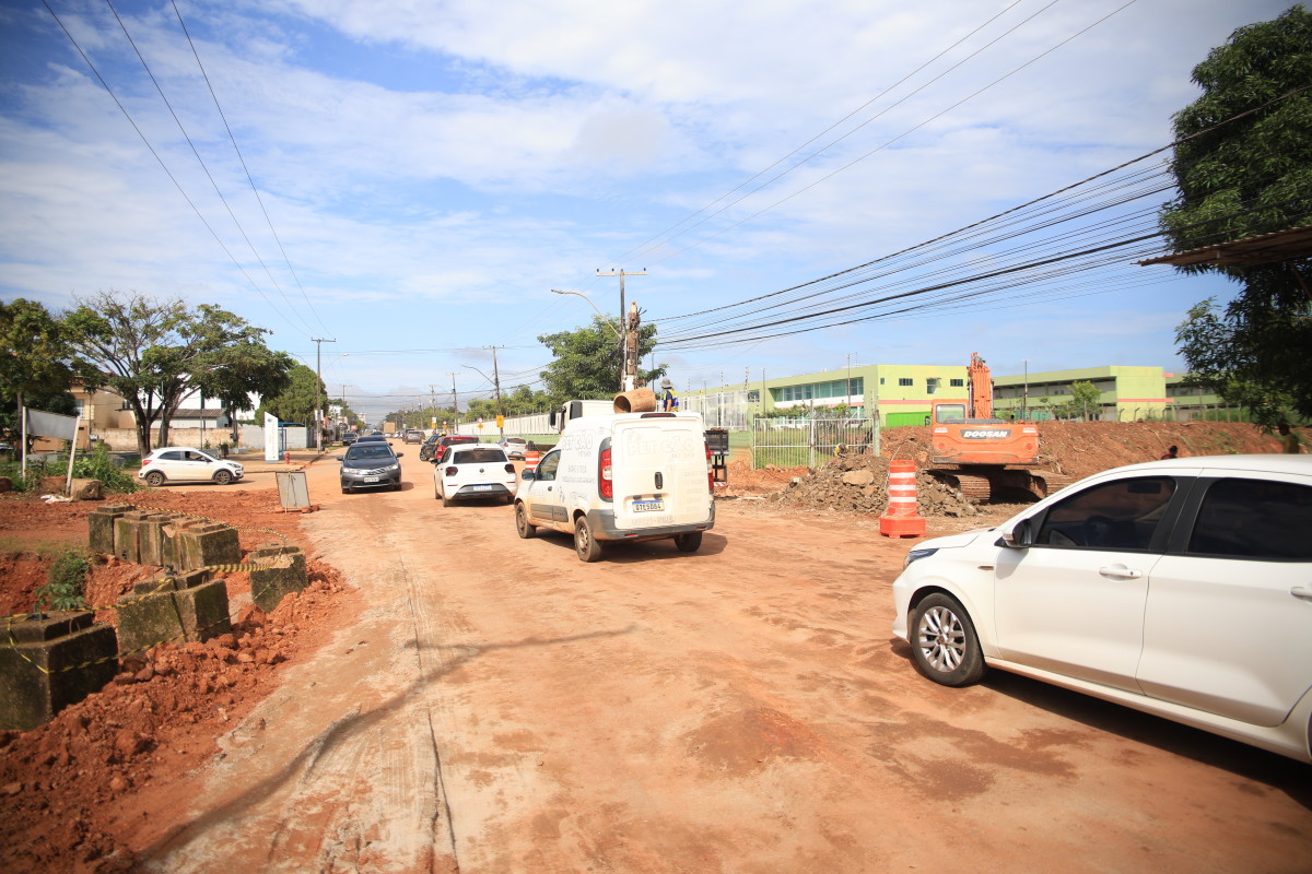 Prefeitura orienta os condutores a redobrarem a atenção ao passar pelo local