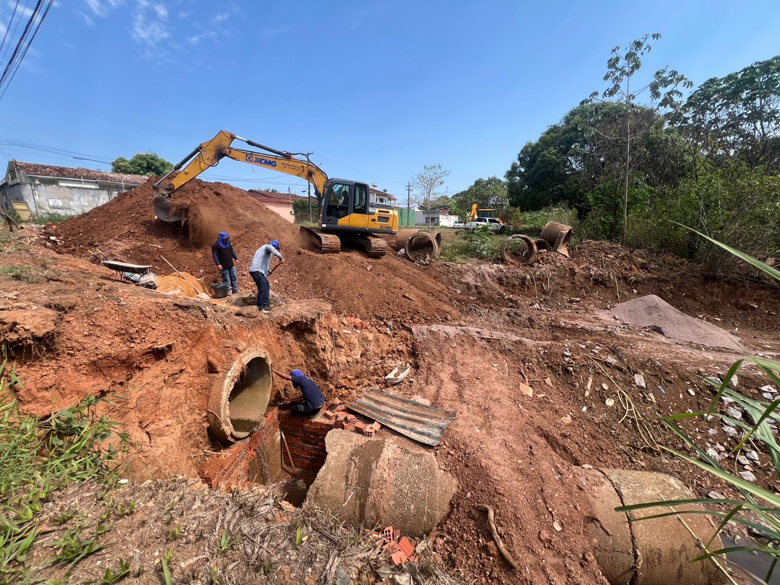 Instalação das manilhas está sendo realizada de forma planejada