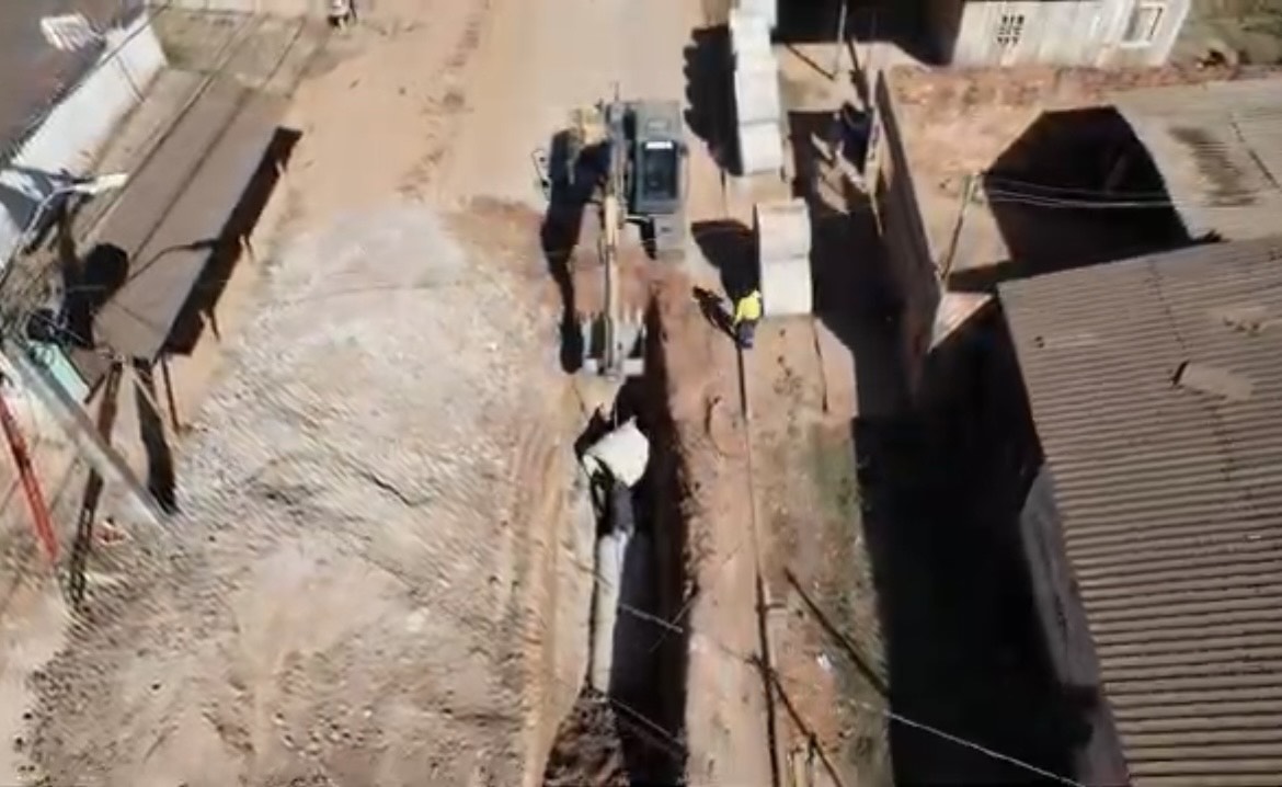 Obra visa melhorar o escoamento das águas pluviais