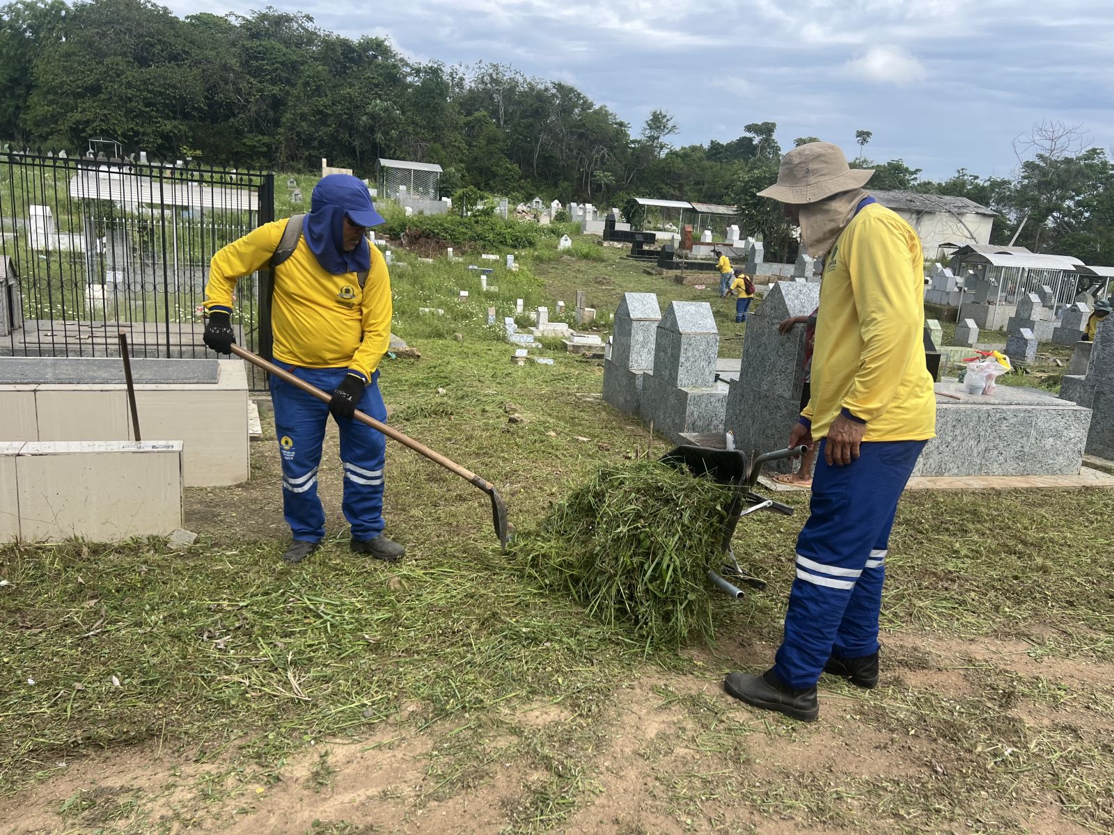 Serviço de manutenção nos cemitérios continuará sendo realizado periodicamente